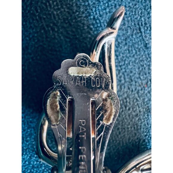 Vintage Sarah Coventry Clip-On Earrings Silver Tone Textured Teardrop Design - Picture 8 of 8